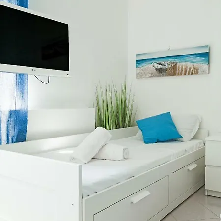 Gæstehus River View 3*